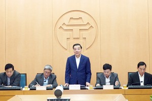 Ông Chu Ngọc Anh - Chủ tịch UBND TP Hà Nội phát biểu tại buổi họp.