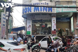 Số thuốc, thực phẩm chức năng của hệ thống nhà thuốc Sơn Minh bị công an tạm giữ có giá 5 tỷ đồng.