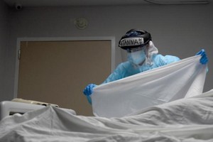 Một ca tử vong do Covid-19 ở Houston, Texas hôm 30/12 (Ảnh: Reuters).