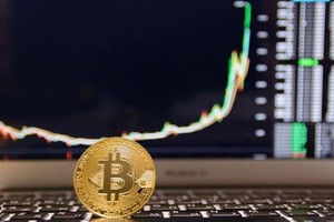 Giá Bitcoin hôm nay ngày 4/1: Liên tục chinh phục đỉnh giá cao nhất mọi thời đại