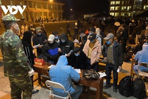 Lực lượng chức năng tiến hành các thủ tục tiếp nhận theo quy định.