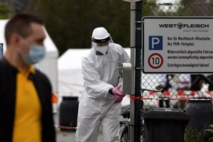 Chống Covid-19 ở Đức. Ảnh: Reuters.