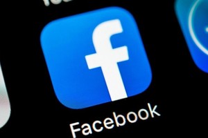 Facebook cấm tài khoản của ông Trump cho tới cuối nhiệm kỳ.