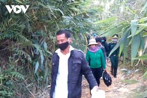 Nhóm người nhập cảnh trái phép bị phát hiện.