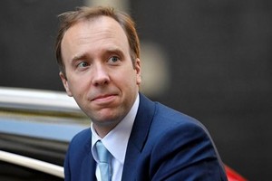 Bộ trưởng Y tế Anh Matt Hancock. (Ảnh: Reuters).