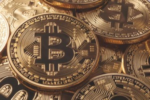 Giá Bitcoin hôm nay ngày 2/2: Bitcoin không có chuyển biến, XRP đột ngột bốc hơi 50% giá trị khiến giới đầu tư lo lắng