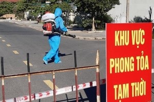 Theo báo cáo của Sở Y tế tỉnh Quảng Ninh, các trường hợp vừa được xác định dương tính với SARS-CoV-2 gồm 2 ca F1 của ổ dịch Hải Dương và trường hợp F1 là con của BN 1553.