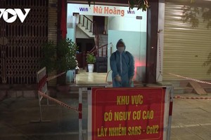 Phong tỏa nhà nghỉ Nữ Hoàng vì vi phạm các quy định phòng chống dịch.