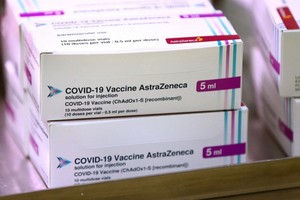 Trưa nay (24/2), lô vaccine COVID-19 AstraZeneca đầu tiên về đến Việt Nam