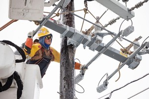 Lưới điện tại Texas bị đóng băng do hiện tượng thời tiết cực đoan làm gián đoạn hoạt động sản xuất của 2 nhà máy Samsung tại Mỹ.