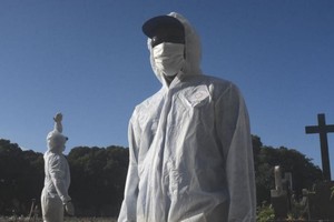 Số ca tử vong do Covid-19 trong vòng 24h tại Brazil đã vượt 4.000. Ảnh: BBC.