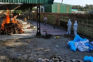 Số người tử vong vì Covid-19 ở Ấn Độ vượt 200.000. Ảnh: Reuters.