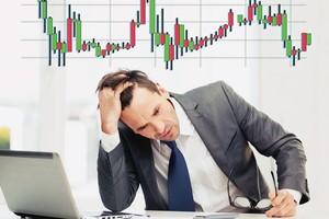 Nhiều quỹ đầu cơ giá xuống lỗ lớn vì hàng triệu nhà đầu tư có động lực cố gắng liên kết, động viên nhau để nắm giữ vị thế đầu cơ giá lên.