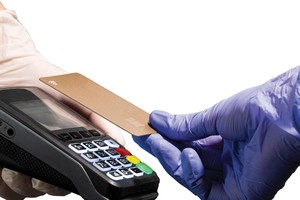 Thanh toán không chạm sẽ là xu hướng chủ đạo trong thanh toán ngân hàng sau đại dịch.