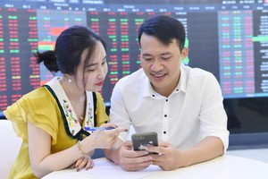 AIS ra mắt chatbot thông minh AISmart