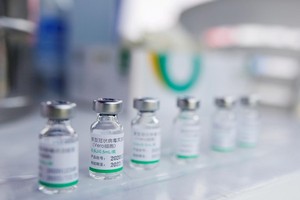 Vaccine ngừa Covid-19 của Trung Quốc. Ảnh: Reuters.