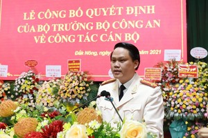 Đại tá Bùi Quang Thanh - Tân Giám đốc Công an tỉnh Đắk Nông phát biểu nhận nhiệm vụ.