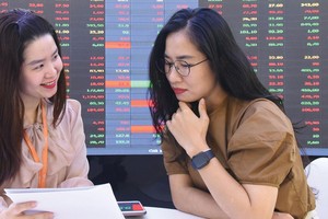 Cổ phiếu ngành ngân hàng được dự báo sẽ tiếp tục dẫn sóng cuối năm.