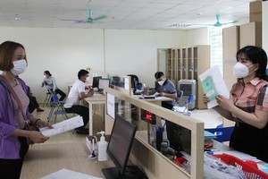 Giải quyết cho hàng nghìn lao động tạm dừng đóng quỹ hưu trí và tử tuất với số tiền lên đến hơn 61 tỷ đồng