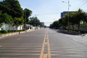 Thủ đô Vientiane phong tỏa 4 quận nội thành để chống dịch.