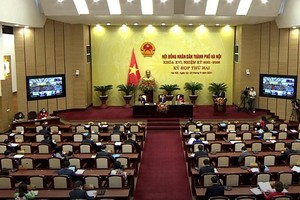 HĐND TP Hà Nội thông qua mức thu phí năm học 2021-2022.