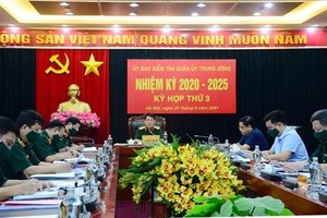 Đại tướng Lương Cường chủ trì kỳ họp thứ 3, Ủy ban Kiểm tra Quân ủy Trung ương. (Nguồn: Baochinhphu.vn).