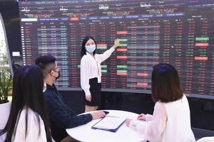 Giá dầu tăng cao giúp nhóm cổ phiếu dầu khí thu hút sự quan tâm của nhiều nhà đầu tư.