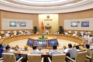 Một cuộc họp trực tuyến toàn quốc giữa Ban Chỉ đạo với các địa phương trên cả nước về công tác phòng, chống dịch COVID-19. (Ảnh: Dương Giang/TTXVN).