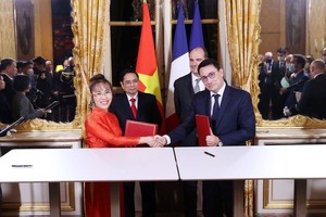 Vietjet và Safran ký kết thoả thuận hợp tác chiến lược toàn diện, doanh số hợp tác trị giá 10 tỷ USD giữa hai bên. Sự kiện diễn ra dưới sự chứng kiến của Thủ tướng Chính phủ Việt Nam Phạm Minh Chính, Thủ tướng Cộng hoà Pháp Jean Castex và lãnh đạo cấp cao của hai nước.