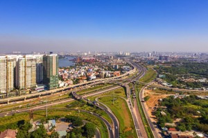 Khu Đông TP. HCM ngày càng thay da đổi thịt nhờ hệ thống hạ tầng kết nối và dịch vụ dân sinh phát triển tốt.