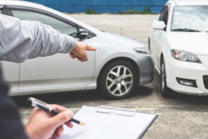 Luật Kinh doanh bảo hiểm cho phép doanh nghiệp loại trừ việc bồi thường khi khách hàng có sự gian dối.