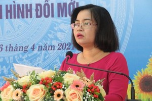 Bà Trần Hồng Thắm khi làm Giám đốc Sở Giáo dục và Đào tạo thành phố Cần Thơ. (Ảnh: Ánh Tuyết/TTXVN).