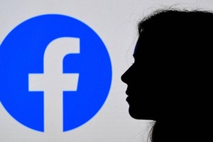 Việc rút khỏi thị trường EU là tổn thất đối với Meta. Ảnh: AFP.