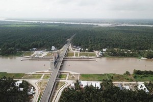 Nhiều tỉnh ven biển Tây Nam Bộ chủ động ứng phó xâm nhâp mặn.