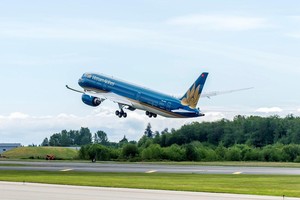 Dự kiến Vietnam Airlines sẽ thực hiện chuyến bay đầu tiên đón người Việt tại Ukraine về nước. (Ảnh: CTV/Vietnam+).