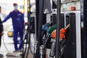 Giá xăng dầu đang tạo sức ép chi phí lên toàn nền kinh tế.