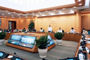 Toàn cảnh phiên họp.