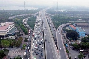 Đường Vành đai 3 trên cao. (Ảnh: Phạm Kiên/TTXVN).