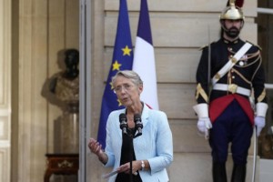 Thủ tướng mới của Phap, bà Elisabeth Borne. Ảnh: Le Monde.