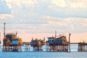 Giá dầu được dự báo sẽ duy trì ở mức cao trong giai đoạn 2022 - 2023, tác động tích cực đến nhiều doanh nghiệp dầu khí.