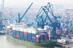 Xuất khẩu là một trong những điểm sáng kinh tế 5 tháng đầu năm.