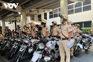 Trong 6 tháng đầu năm 2022, lực lượng CSGT Công an TP.HCM xử phạt hơn 1.300 xe vi phạm quá tải, quá khổ.