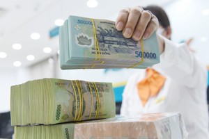 Các ngân hàng đang ngóng room tín dụng mới.