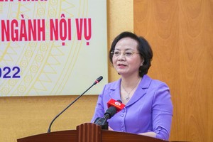 Bộ trưởng Phạm Thị Thanh Trà phát biểu tại Hội nghị trực tuyến toàn quốc sơ kết công tác 6 tháng đầu năm, triển khai nhiệm vụ công tác 6 tháng cuối năm 2022 của ngành nội vụ.