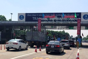 Các tuyến đường cao tốc đã chính thức vận hành dịch vụ thu phí tự động không dừng từ ngày 1/8 vừa qua. (Ảnh: Việt Hùng/Vietnam+).