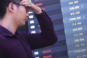 Tìm cơ hội trên thị trường chứng khoán nửa cuối năm