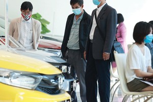 Nhu cầu mua xe ô tô của người dân Việt Nam vẫn cao.
