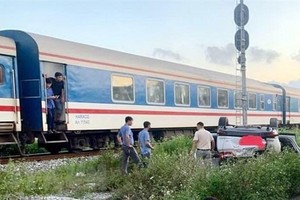 Hiện trường vụ tai nạn. (Ảnh: TTXVN phát).