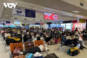 Bộ trưởng yêu cầu điều phối, quản lý slot bay, kế hoạch bay (phân bổ thời gian bay đêm) tại cảng hàng không phù hợp với khả năng thông qua của cảng hàng không (hành khách, hàng hóa).