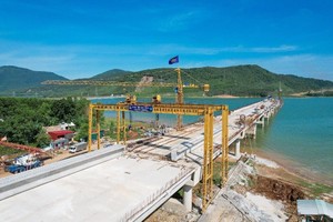 Cầu Yên Mỹ dài gần 1 km trên cao tốc Quốc lộ 45 - Nghi Sơn.